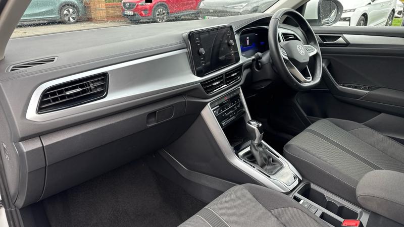 Volkswagen T-Roc Photo cohere-693f8dfd1a9a79e1ecb94fcb16f3062ddc96039b.jpg
