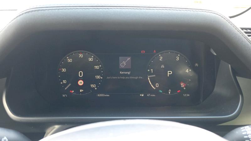 Land Rover Defender 110 Photo cohere-697e4e77e9510e1f29acf8435e37d1e9157e65e0.jpg