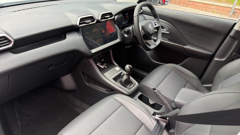 MG MG ZS Photo cohere-698635cb1e9e311cdf88485bf7b149f3291f3232.jpg