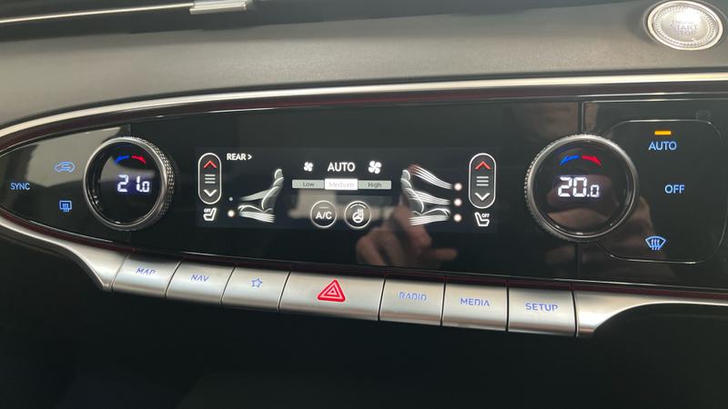Genesis GV70 Photo cohere-698aa8341ecde30c16896079d11f13c81893fd6f.jpg