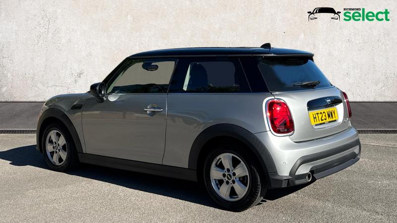 MINI Hatch Photo cohere-6a1e05829c25e8cb033c74a0e732dc815884e7b1.jpg