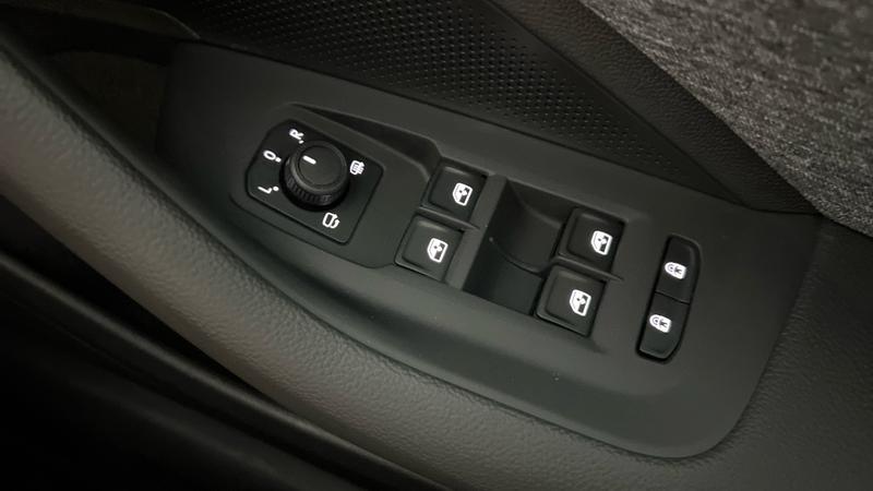 Skoda SUPERB Photo cohere-6a7fe487ef8e1e739c9279263c2a67997f494dac.jpg