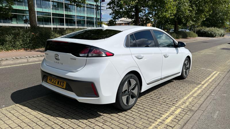 Hyundai IONIQ Photo cohere-6a95daad68e8f4add701b10e73399c63342fb2ac.jpg