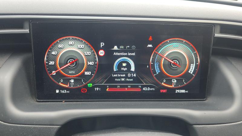 Hyundai TUCSON Photo cohere-6ab99c8153a365744d36d5e25294f2f329159621.jpg