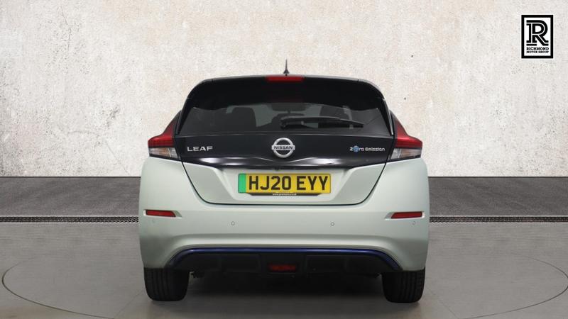 Nissan LEAF Photo cohere-6ad37ce08b4a17c776098af7a035674c646e7d4d.jpg