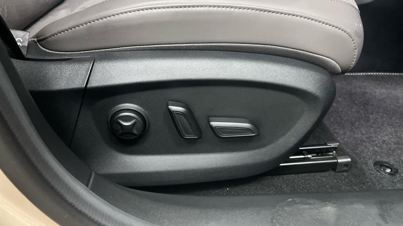 MG MGS6 EV Photo cohere-6b894478035dea4b1110bacb8e86a05e56277fc3.jpg