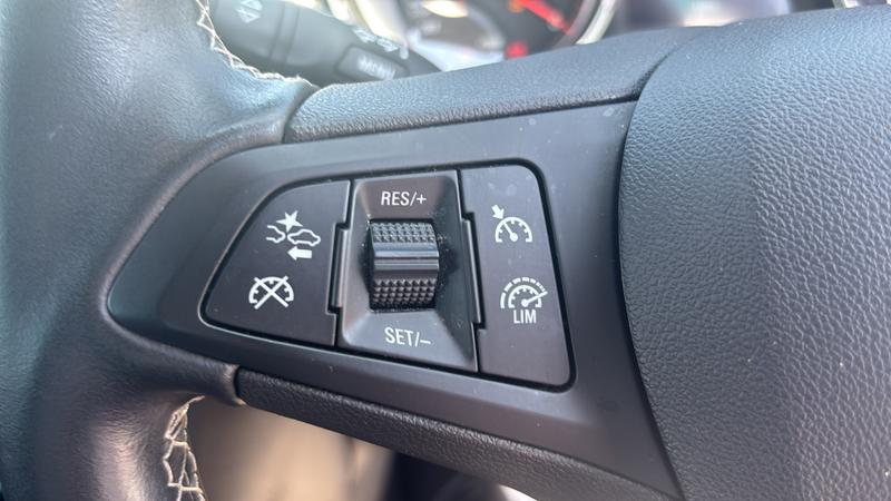 Vauxhall Astra Photo cohere-6ba24cc51525754aed4a93b76feffbcb5dc76075.jpg