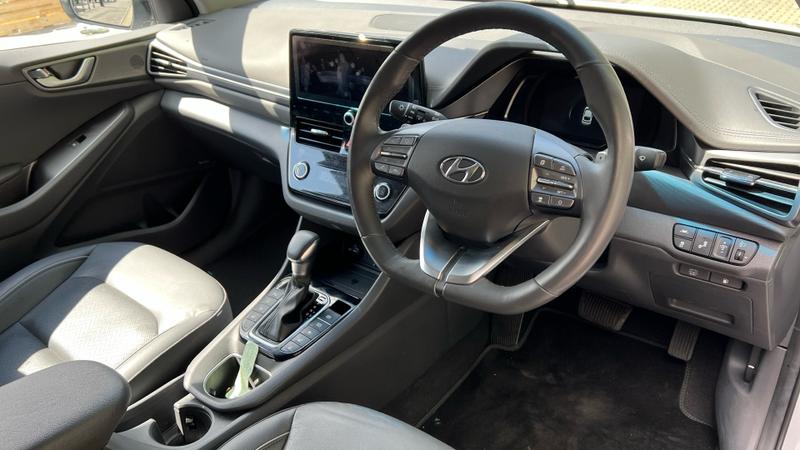 Hyundai IONIQ Photo cohere-6bbad0c8c33789f30233c229bc5006344c95dc3d.jpg