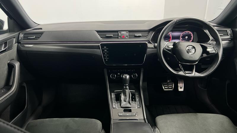 Skoda SUPERB Photo cohere-6c11e4892d18689bc115abfecde17aaedd3bd61b.jpg