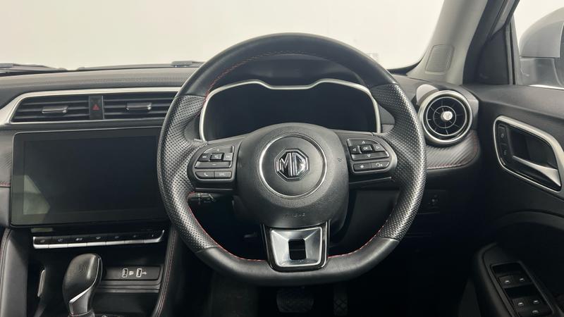 MG ZS Photo cohere-6c370d9741820b9c0ff8c6b65ff29fa5f7fd3e20.jpg