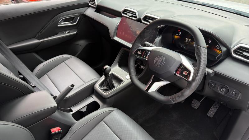 MG MG ZS Photo cohere-6c8db628fac07b262f2ef7a40b2869fe4194a554.jpg