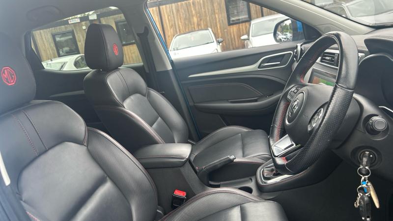 MG ZS Photo cohere-6d5aabd9fc6f5df0a9c0ba63d5e813f20619dad9.jpg