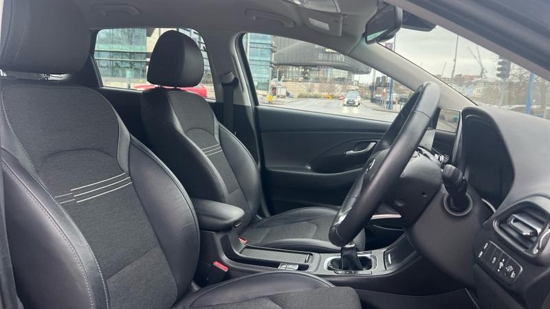 Hyundai i30 Photo cohere-6e02fda4f355646b09931a63813f49c1044a0deb.jpg