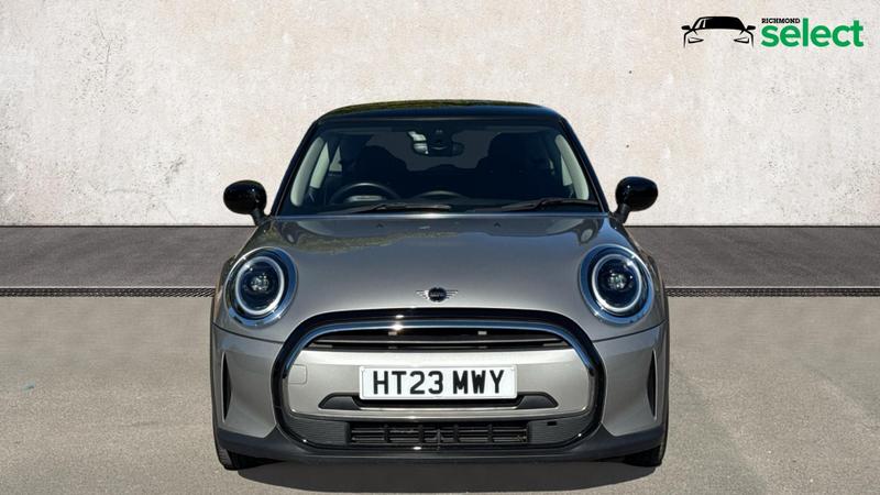 MINI Hatch Photo cohere-6e5a5b121d9acfd45d92e7bda6dfe4d21c5794b4.jpg