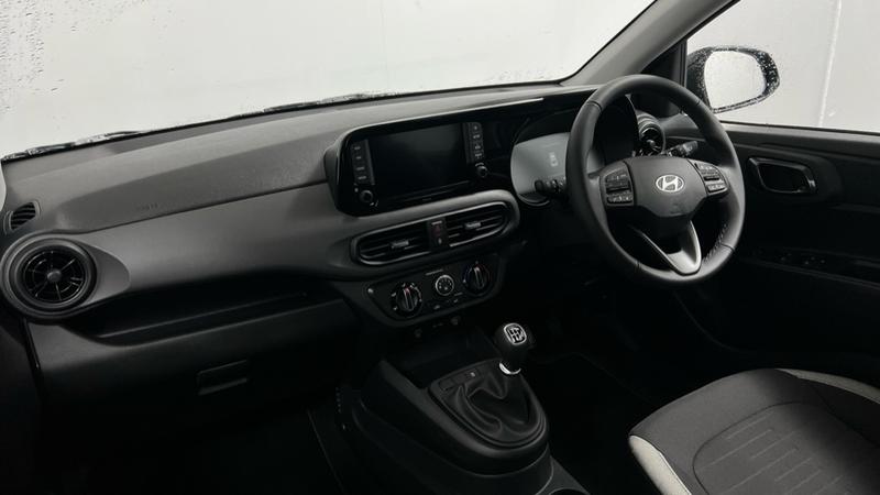 Hyundai i10 Photo cohere-6e6b9b46848c1e25dd5e013894e722f165c137cb.jpg