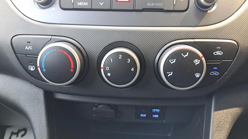 Hyundai i10 Photo cohere-6f54cf1316631e9b0cedb5b4cacbe1f105b98e70.jpg