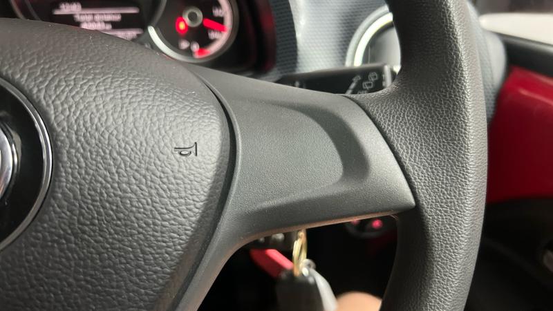 Volkswagen UP Photo cohere-6f748584b8dd68e95850d083397b5a4629d00f85.jpg