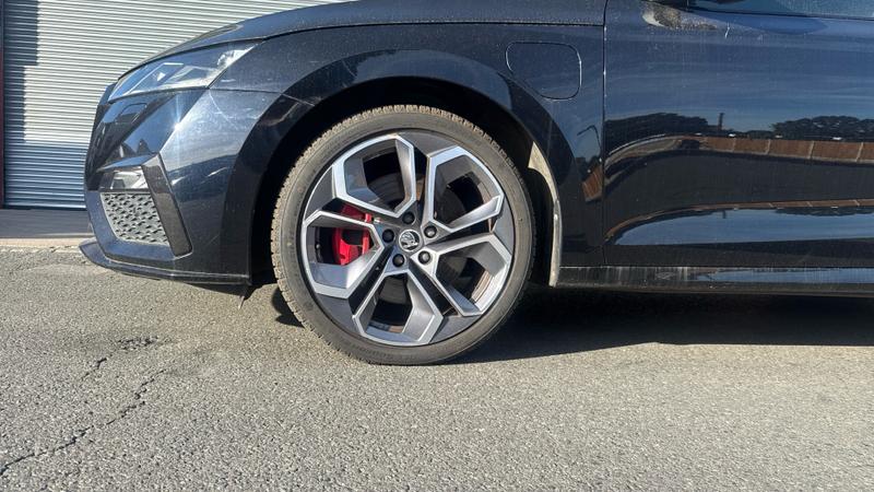 Skoda OCTAVIA Photo cohere-6f7db1ed2f2fcace983301e65f3d6e91143242ac.jpg