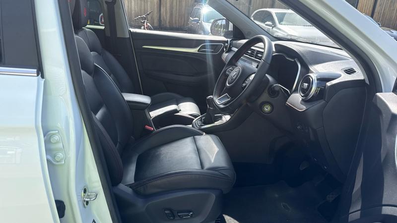 Mg Motor uk MG ZS Photo cohere-6f9ee9df2df54c12deb8cb7da1be36a89c592e87.jpg