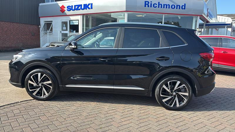 MG ZS Hybrid+ Photo cohere-6fbb8fc004fee4e97ab02e5a0f0d438922fb992c.jpg