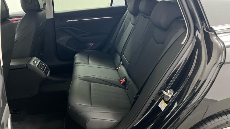Skoda SUPERB Photo cohere-6fef78d127a6438b19dee7bd8d524dcd9ff9a728.jpg