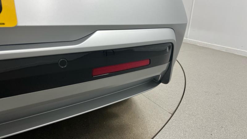 Hyundai IONIQ Photo cohere-6ffc14e24134a2a87b0f8593d0e3c06ad2d11b27.jpg