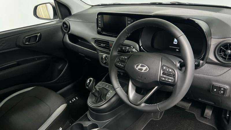 Hyundai i10 Photo cohere-717f82e1a8e0a5dd8ec9a16a5347183b8775dd50.jpg