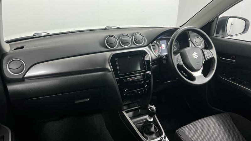 Suzuki VITARA Photo cohere-71b3bf6ce2d3707078a23f1966607cec27bb41ce.jpg