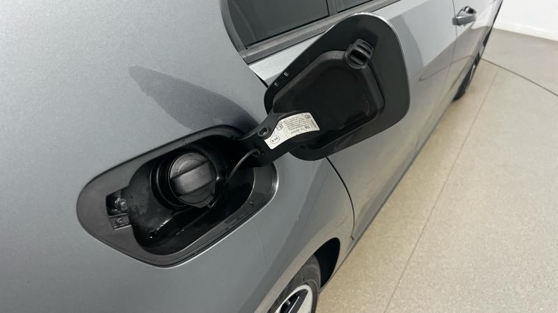 Volkswagen GOLF Photo cohere-73033a7eaae669b7ca9ce3949d8a63a19166e6b0.jpg