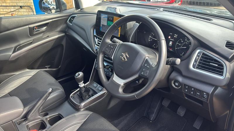 Suzuki S-CROSS Photo cohere-735a741eedb3afcd415f1c5e93ed642d4a9ecfd8.jpg