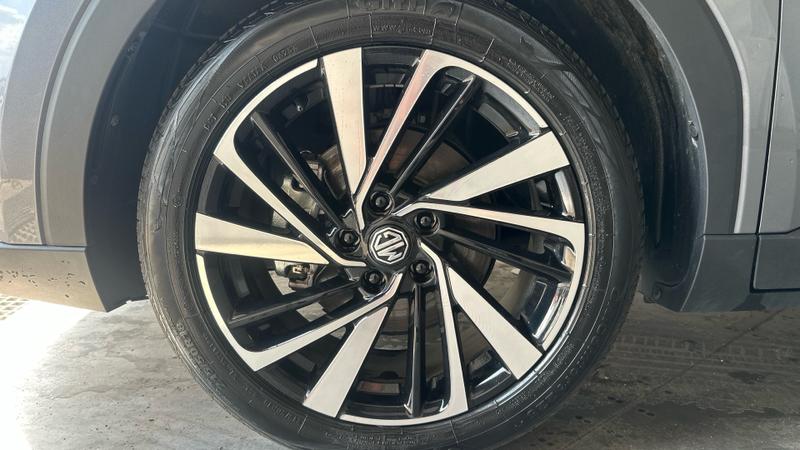 MG ZS Hybrid+ Photo cohere-74e65cd0a5b9b8c8f87a14bac1e2e9a07f3be332.jpg