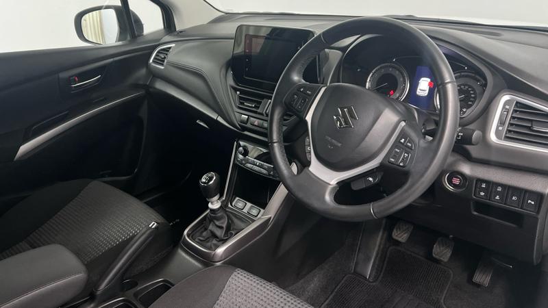 Suzuki S-Cross Photo cohere-7565ef586d20fb362526a43f4ded556b0648ddf4.jpg