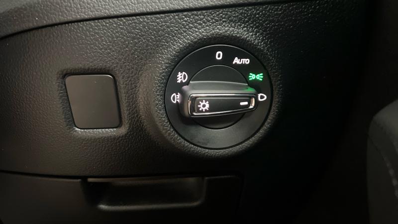 Skoda SUPERB Photo cohere-75b4decf1e663bbe14692ec51ca5ebade414b363.jpg