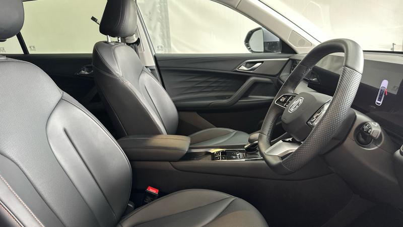 MG HS Hybrid+ Photo cohere-75cc545821d98ea8545bc6b5908ca202a3afea91.jpg