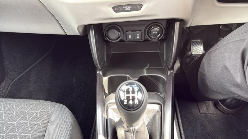 Suzuki SWIFT Photo cohere-76cc6a1206961c57419b23d48793c63989bfc702.jpg