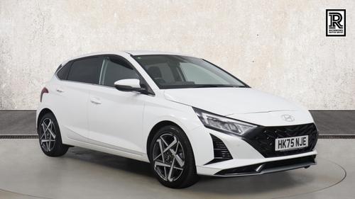 Used 2025 Hyundai i20 1.0 T-GDi Premium Hatchback 5dr Petrol DCT Euro 6 (s/s) (100 ps) White at Richmond Motor Group