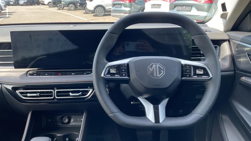 MG HS PHEV 24MY Photo cohere-77ab37498beb6d47bf92444c1e33fafdda4c0bca.jpg