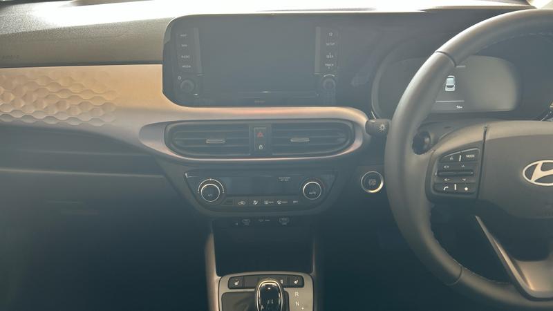 Hyundai i10 Photo cohere-786f2e9672400436064295c1f3bbdb34c0069908.jpg