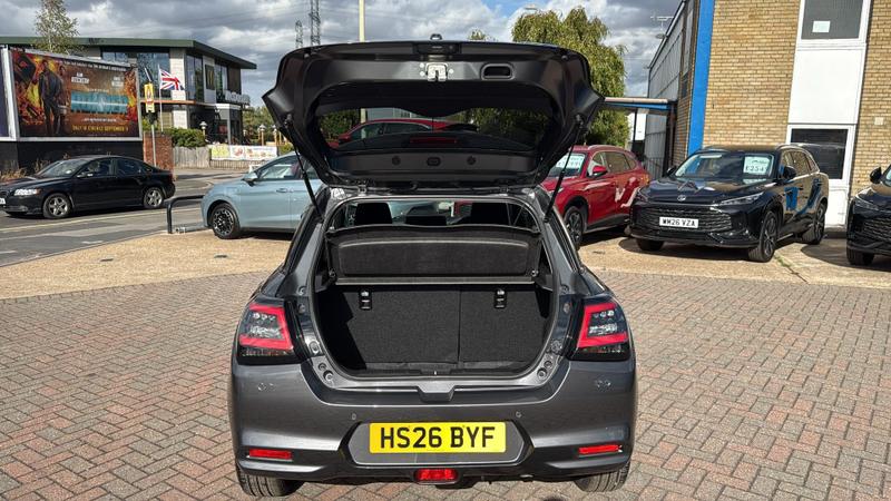 Suzuki Swift Photo cohere-78c64deb536064b8e2bb1f44f2981da92c218747.jpg