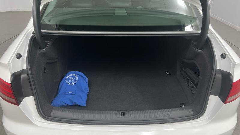Audi A4 Photo cohere-792d536f1f6b2bd631db15fb5488a49be7f25dfb.jpg