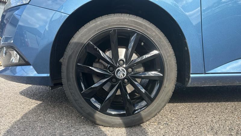 Skoda Fabia Photo cohere-79fc34e28c7ee8a77f604a9f3782e05a8fad0e28.jpg