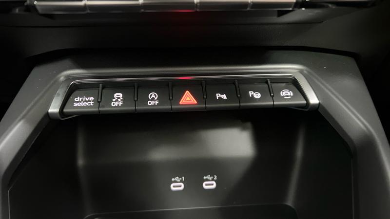 Audi A3 Photo cohere-7a2573c46ac619899cf8ce5b19243fd1019244bf.jpg