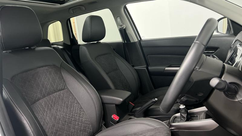 Suzuki VITARA Photo cohere-7ae79e5738ef31d495933f6affa9b3056729bd07.jpg