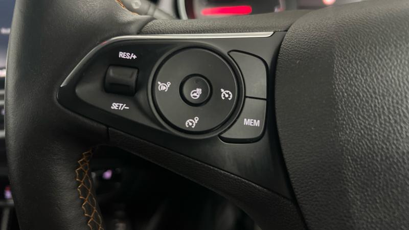 Vauxhall CROSSLAND X Photo cohere-7af718906ea2703f1016d307ca72e4845db5191d.jpg