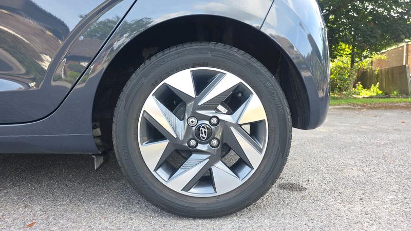 Hyundai i10 Photo cohere-7b6f9b9a405a4d8967f63e2c710a54ab9fc5d9ea.jpg