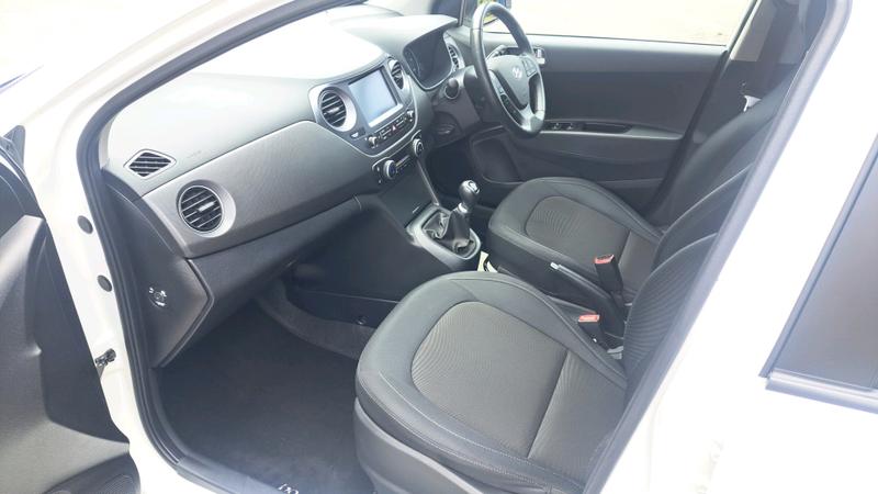 Hyundai i10 Photo cohere-7cbbae19793b75968c48eac7cf0f2f676ed09e52.jpg