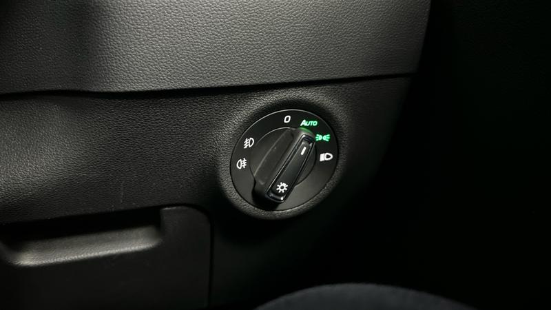 Skoda KAROQ Photo cohere-7d48bf5e043e9d1af8a4bcd115ad3b85bc2d2682.jpg