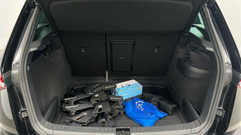 Skoda KAROQ Photo cohere-7d8b0de2e7fdeb81ad6943c77fc38fb8f345daa5.jpg