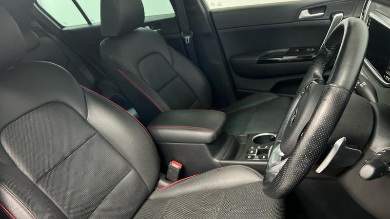 Kia Sportage Photo cohere-7e6ff38e2a2e64fb0e8c44a6d90a9251f61d2e9f.jpg