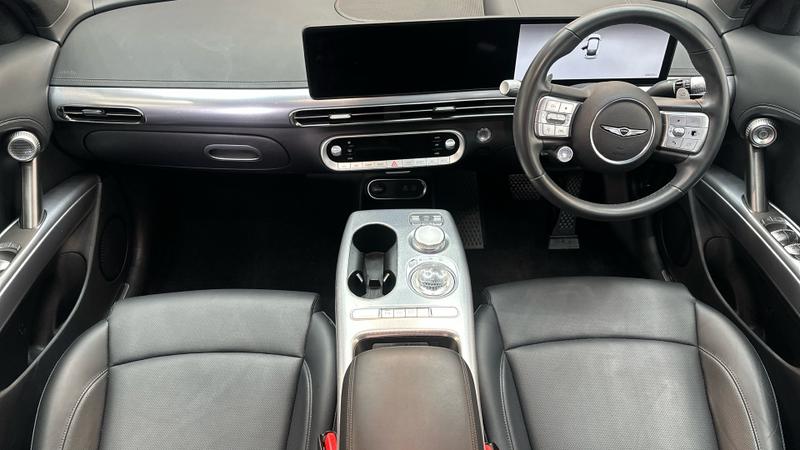 Genesis GV60 Photo cohere-7ea28938a6cc09a448c1d0104df8ad96f0b204aa.jpg